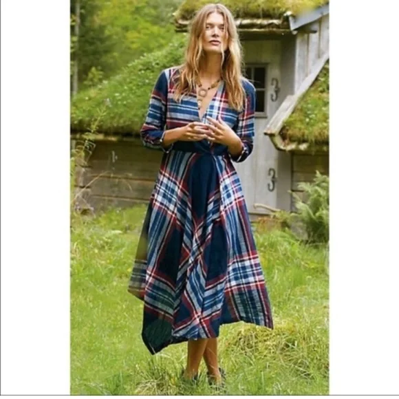 green emerald velvet dress Ranna Gill Anthropologie Army Green Plaid Dress with Floral Embroidery –  The Thrifty Hippy main image 0